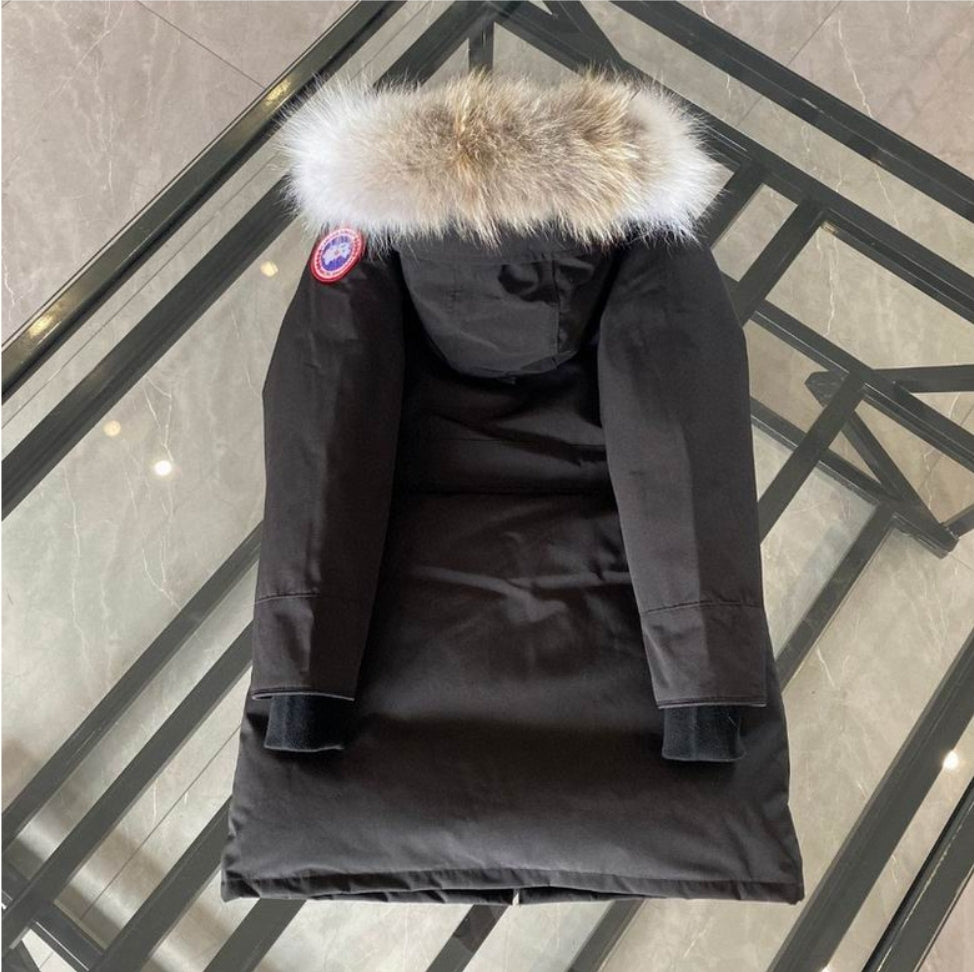 Les doudounes Canada Goose allient élégance et chaleur pour offrir une protection optimale contre le froid. Leur design sophistiqué et leurs matériaux de haute qualité. Pas cher. Le moins cher.