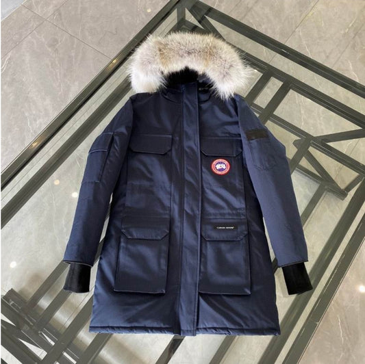 Les doudounes Canada Goose allient élégance et chaleur pour offrir une protection optimale contre le froid. Leur design sophistiqué et leurs matériaux de haute qualité. Pas cher. Le moins cher.
