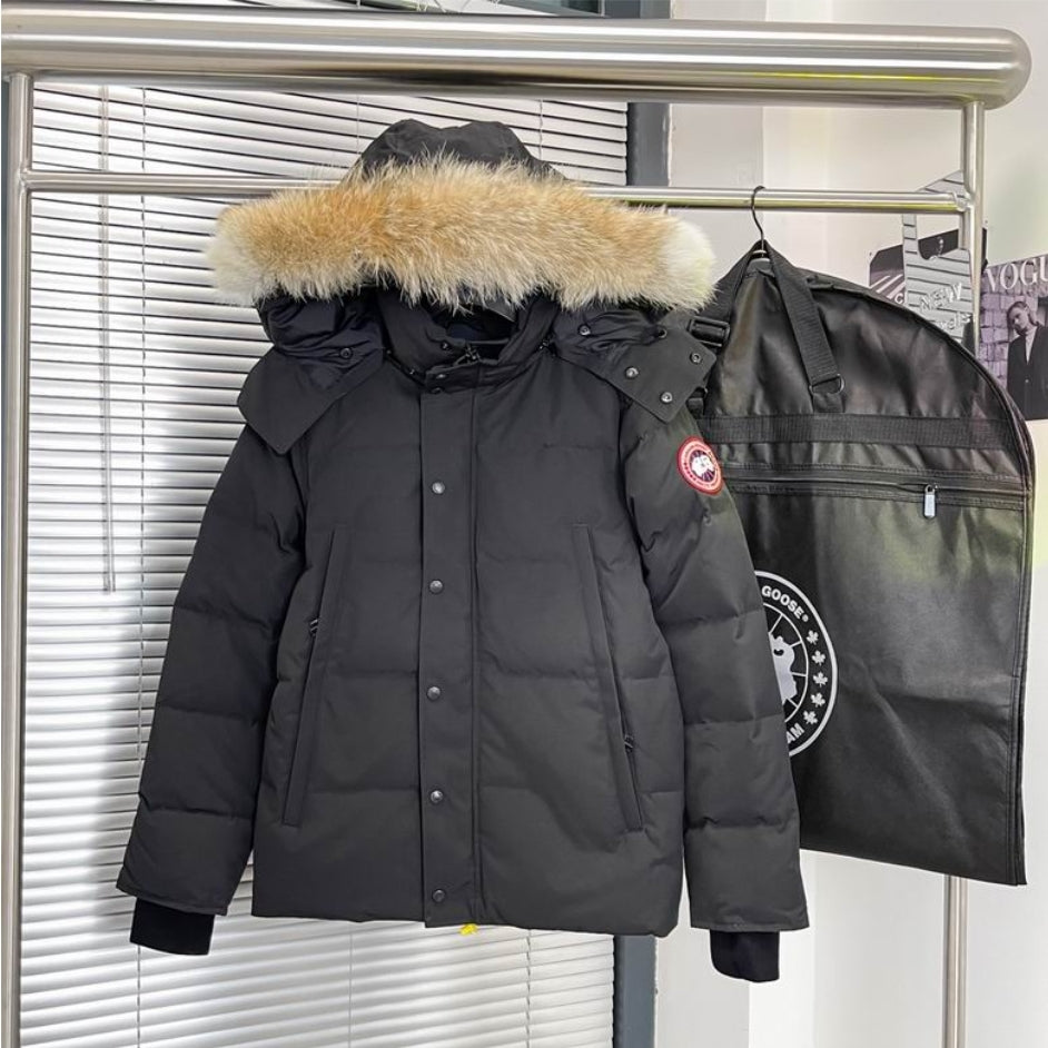 Les doudounes Canada Goose allient élégance et chaleur pour offrir une protection optimale contre le froid. Leur design sophistiqué et leurs matériaux de haute qualité. Pas cher. Le moins cher.