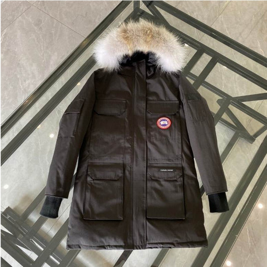 Les doudounes Canada Goose allient élégance et chaleur pour offrir une protection optimale contre le froid. Leur design sophistiqué et leurs matériaux de haute qualité. Pas cher. Le moins cher.
