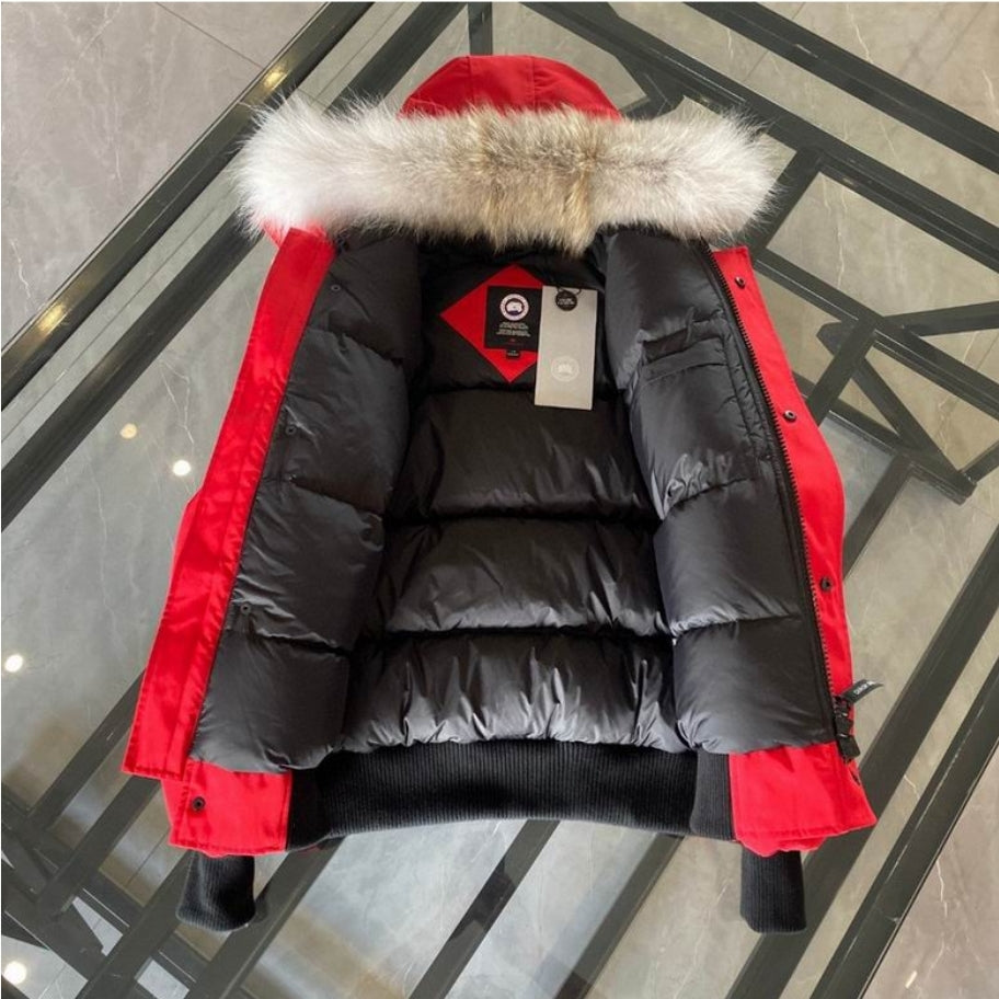 Les doudounes Canada Goose allient élégance et chaleur pour offrir une protection optimale contre le froid. Leur design sophistiqué et leurs matériaux de haute qualité. Pas cher. Le moins cher.