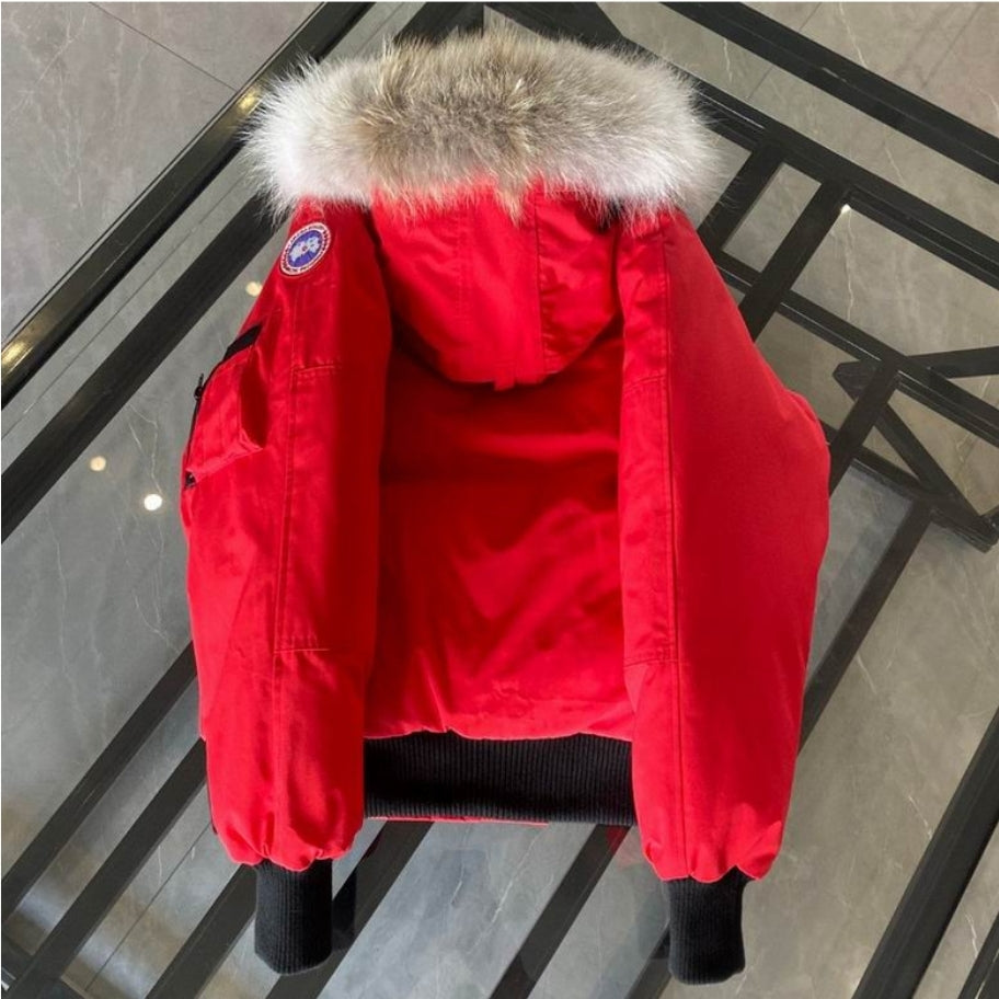Les doudounes Canada Goose allient élégance et chaleur pour offrir une protection optimale contre le froid. Leur design sophistiqué et leurs matériaux de haute qualité. Pas cher. Le moins cher.