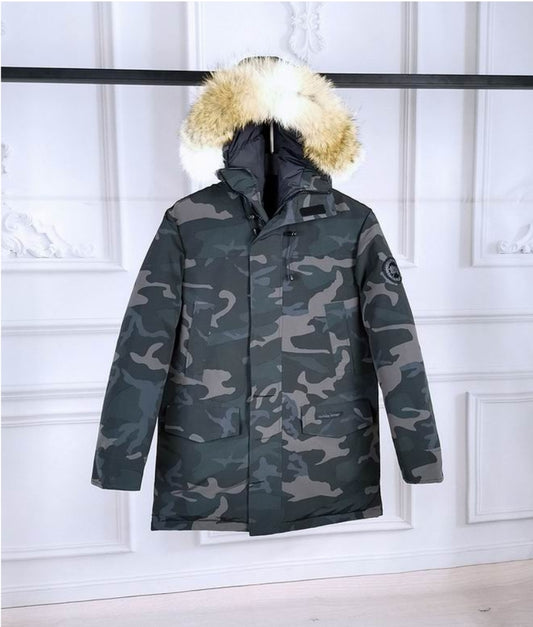 Les doudounes Canada Goose allient élégance et chaleur pour offrir une protection optimale contre le froid. Leur design sophistiqué et leurs matériaux de haute qualité. Pas cher. Le moins cher.