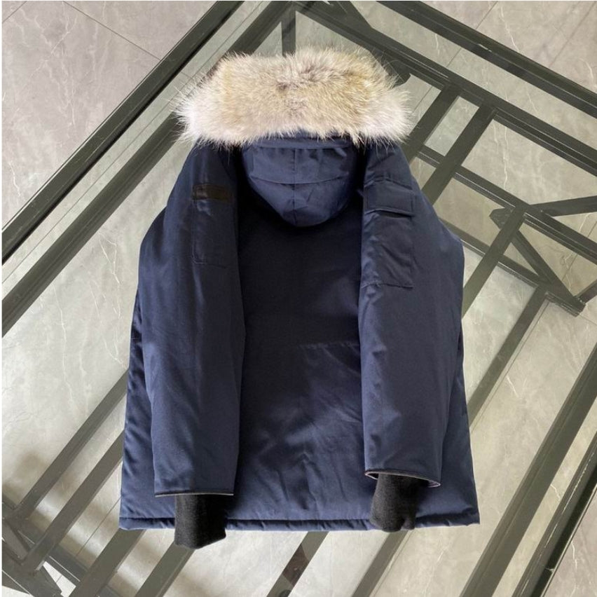 Les doudounes Canada Goose allient élégance et chaleur pour offrir une protection optimale contre le froid. Leur design sophistiqué et leurs matériaux de haute qualité. Pas cher. Le moins cher.