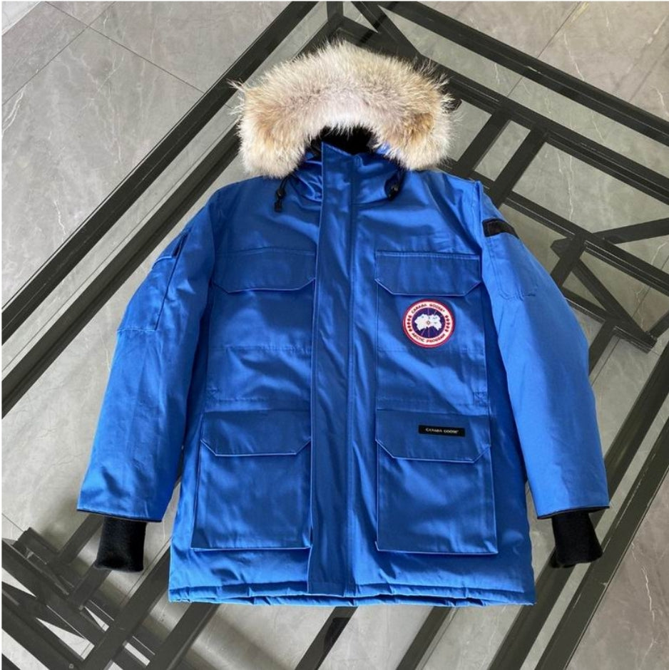 Les doudounes Canada Goose allient élégance et chaleur pour offrir une protection optimale contre le froid. Leur design sophistiqué et leurs matériaux de haute qualité. Pas cher. Le moins cher.