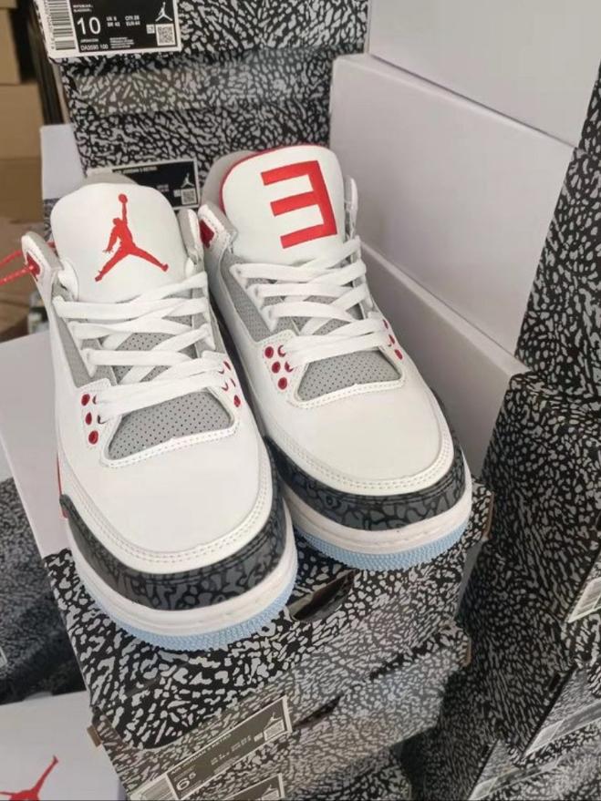 Les baskets Air Jordan 3 offrent un style légendaire et une performance exceptionnelle.

leur design emblématique.pas cher.le moins cher.