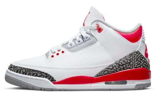 Les baskets Air Jordan 3 offrent un style légendaire et une performance exceptionnelle.

leur design emblématique.pas cher.le moins cher.