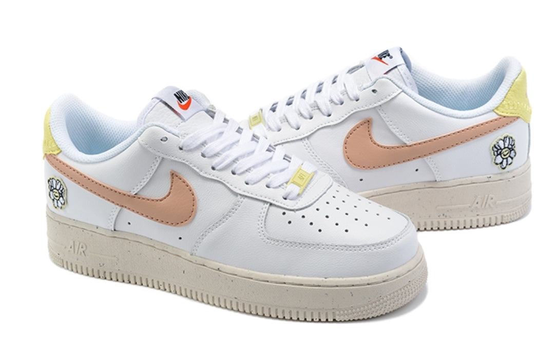 Les baskets Nike Air Force 1 combinent style et performance, offrant une expérience exceptionnelle.pas cher. Le moins cher.