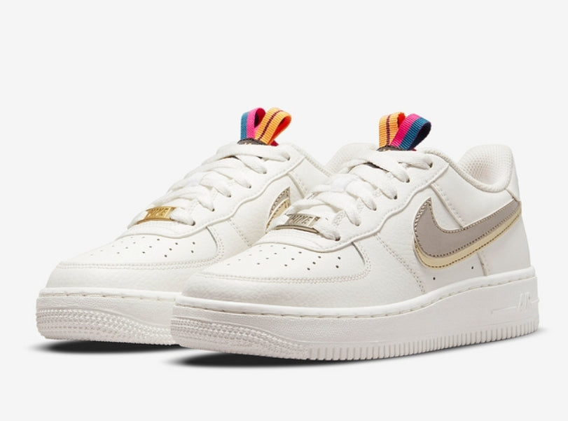 Les baskets Nike Air Force 1 combinent style et performance, offrant une expérience exceptionnelle.pas cher. Le moins cher.