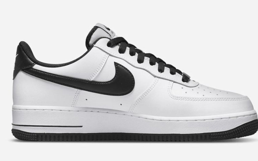 Les baskets Nike Air Force 1 combinent style et performance, offrant une expérience exceptionnelle.pas cher. Le moins cher.
