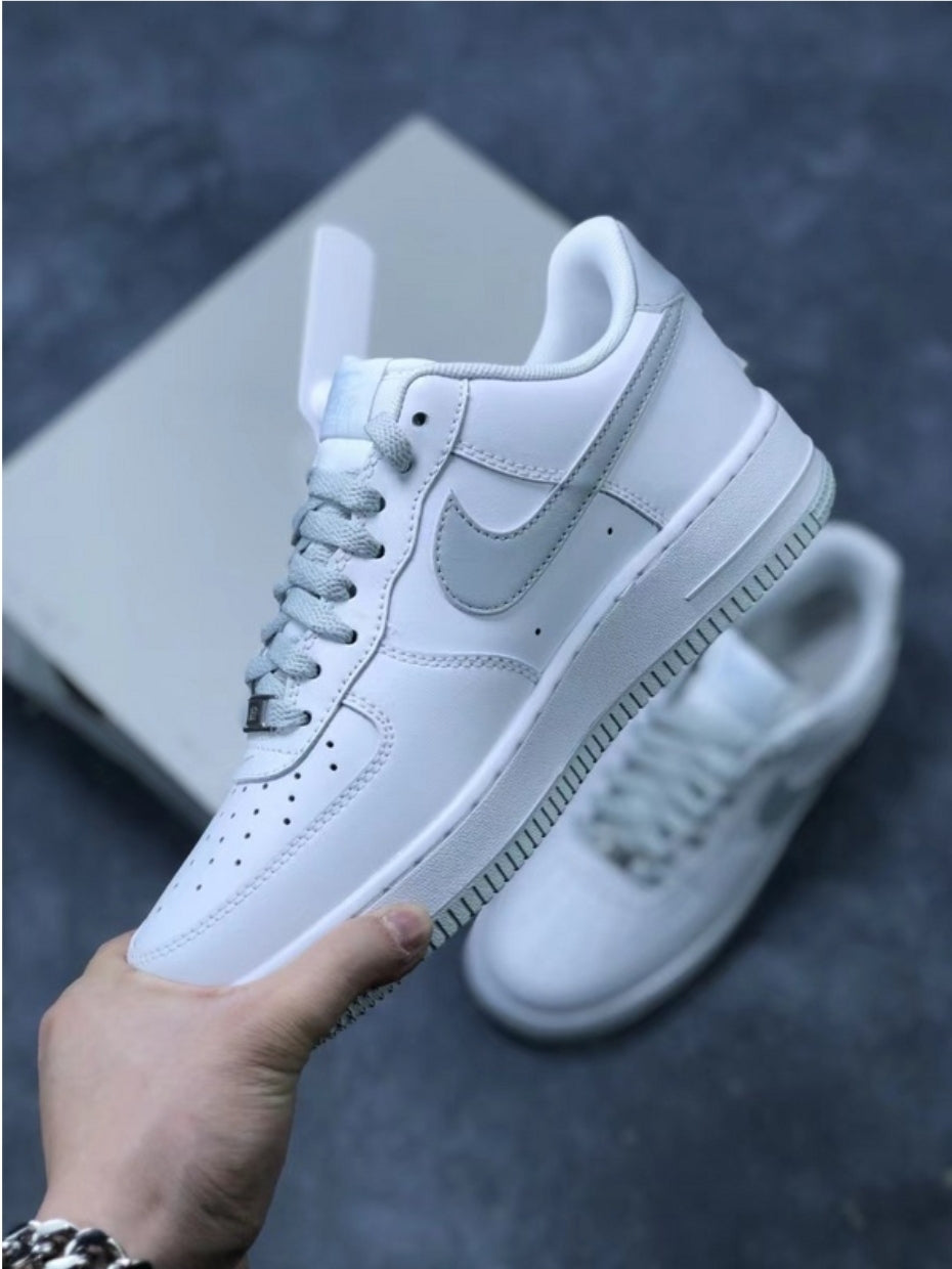 Les baskets Nike Air Force 1 combinent style et performance, offrant une expérience exceptionnelle.pas cher. Le moins cher.