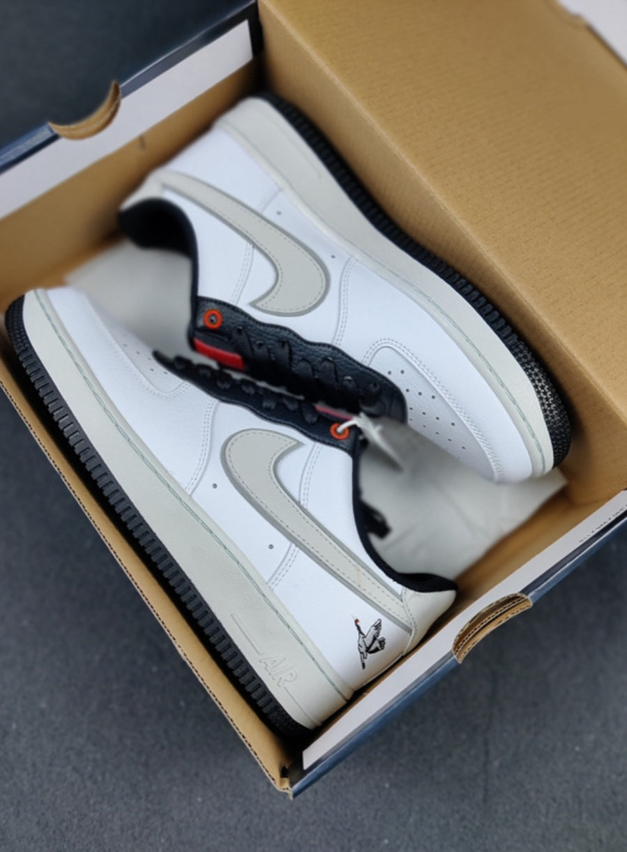 Les baskets Nike Air Force 1 combinent style et performance, offrant une expérience exceptionnelle.pas cher. Le moins cher.