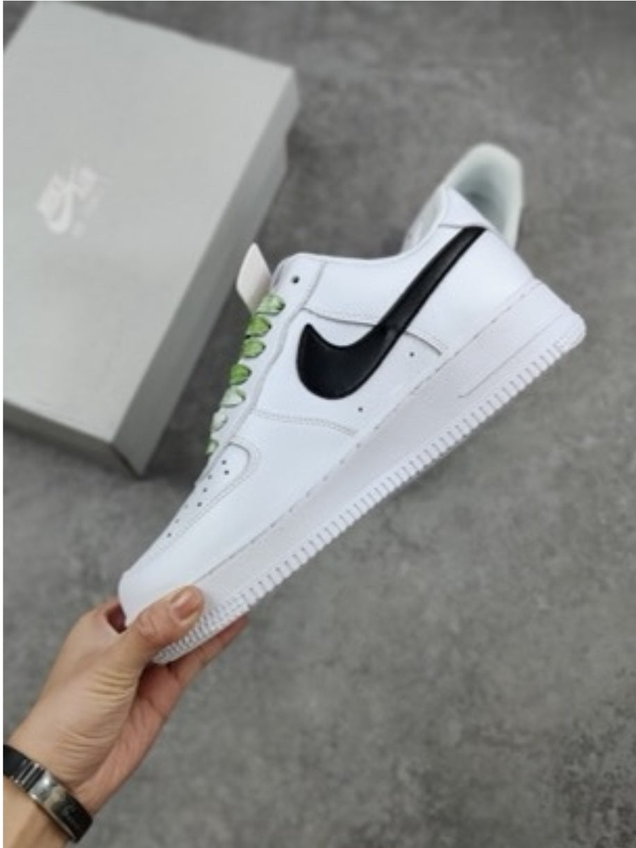 Les baskets Nike Air Force 1 combinent style et performance, offrant une expérience exceptionnelle.pas cher. Le moins cher.