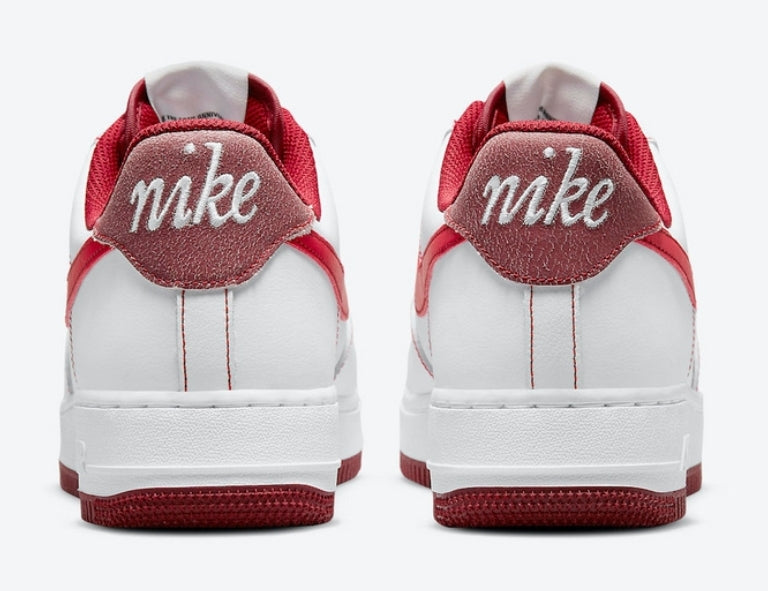 Les baskets Nike Air Force 1 combinent style et performance, offrant une expérience exceptionnelle.pas cher. Le moins cher.