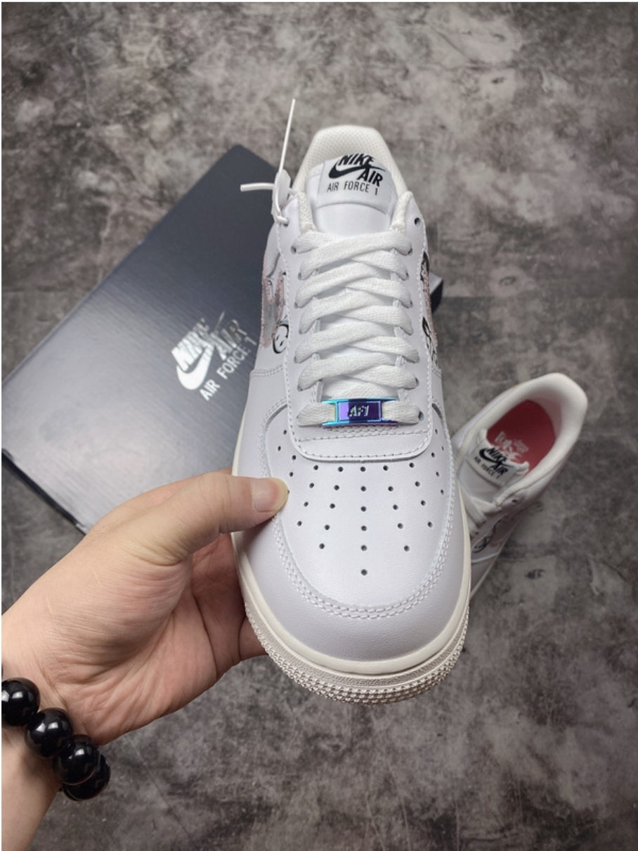 Les baskets Nike Air Force 1 combinent style et performance, offrant une expérience exceptionnelle.pas cher. Le moins cher.