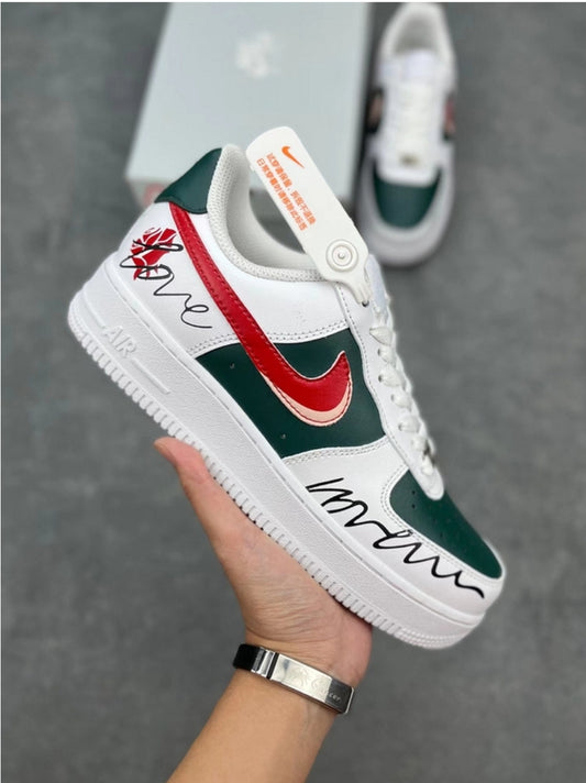 Les baskets Nike Air Force 1 combinent style et performance, offrant une expérience exceptionnelle.pas cher. Le moins cher.