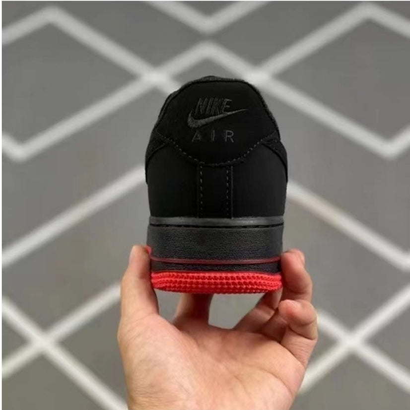 Les baskets Nike Air Force 1 combinent style et performance, offrant une expérience exceptionnelle.pas cher. Le moins cher.