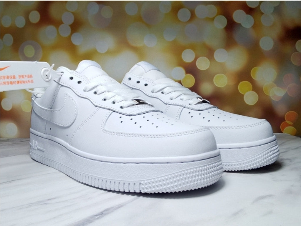 Les baskets Nike Air Force 1 combinent style et performance, offrant une expérience exceptionnelle.pas cher. Le moins cher.