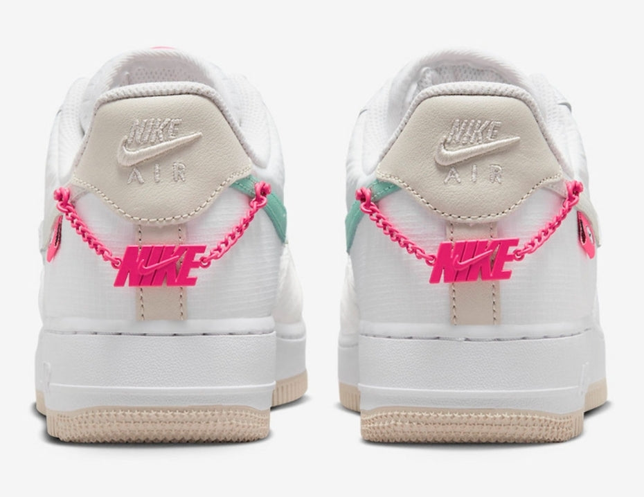 Les baskets Nike Air Force 1 combinent style et performance, offrant une expérience exceptionnelle.pas cher. Le moins cher.