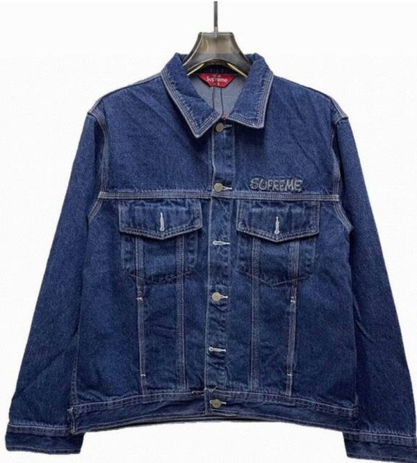 Les vestes Supreme allient élégance et modernité. Leur design audacieux et leurs matériaux de haute qualité. Pas cher. Le moins cher.