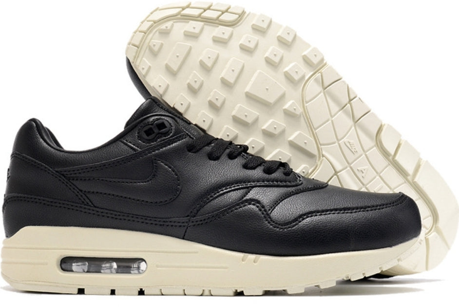 Les baskets Nike Air Max 1 sont iconiques pour leur style emblématique.retro incontournable pas cher. Le moins cher.exceptionnel Les baskets Nike Air Max 1 sont iconiques pour leur style emblématique.retro incontournable pas cher. Le moins cher.exceptionnel 