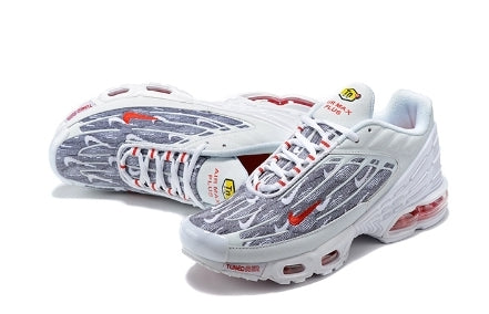 les baskets Nike TN Air Max Plus Femme sont un témoignage de l'engagement de Nike à combiner style et innovation. Exceptionnel 