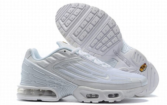 les baskets Nike TN Air Max Plus Femme sont un témoignage de l'engagement de Nike à combiner style et innovation. Exceptionnel 