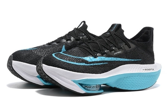 Les baskets Nike Air Zoom Femme se démarquent par leur design sportif et moderne, conçu pour maximiser les performances exceptionnelles 