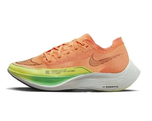 Les baskets Nike Air Zoom Femme se démarquent par leur design sportif et moderne, conçu pour maximiser les performances exceptionnelles 