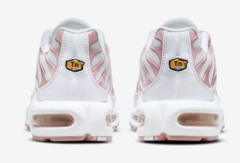 les baskets Nike TN Air Max Plus Femme sont un témoignage de l'engagement de Nike à combiner style et innovation. Exceptionnel 