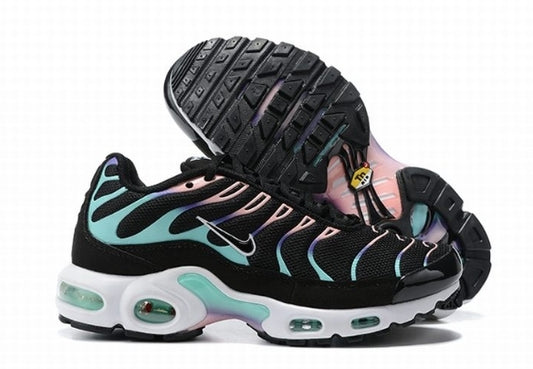 les baskets Nike TN Air Max Plus Femme sont un témoignage de l'engagement de Nike à combiner style et innovation. Exceptionnel 