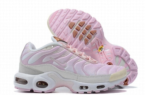 les baskets Nike TN Air Max Plus Femme sont un témoignage de l'engagement de Nike à combiner style et innovation. Exceptionnel 