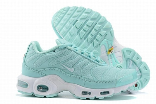 les baskets Nike TN Air Max Plus Femme sont un témoignage de l'engagement de Nike à combiner style et innovation. Exceptionnel 