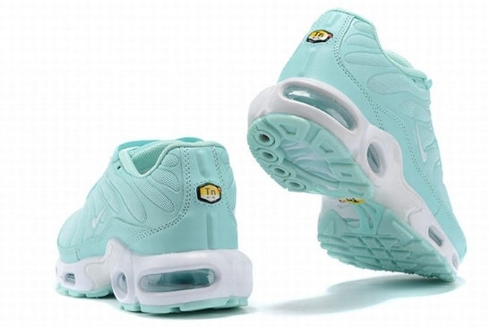 les baskets Nike TN Air Max Plus Femme sont un témoignage de l'engagement de Nike à combiner style et innovation. Exceptionnel 