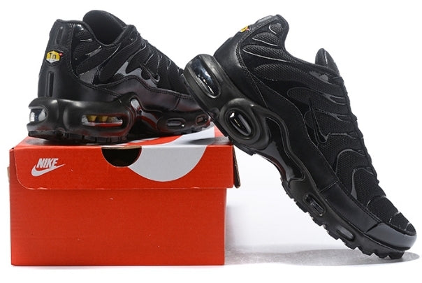 les baskets Nike TN Air Max Plus Femme sont un témoignage de l'engagement de Nike à combiner style et innovation. Exceptionnel 