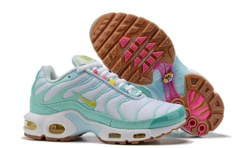 les baskets Nike TN Air Max Plus Femme sont un témoignage de l'engagement de Nike à combiner style et innovation. Exceptionnel 
