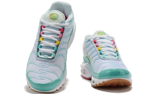 les baskets Nike TN Air Max Plus Femme sont un témoignage de l'engagement de Nike à combiner style et innovation. Exceptionnel 