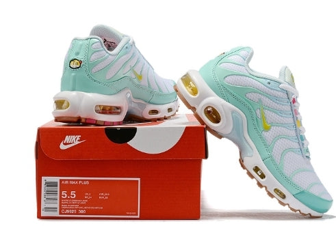 les baskets Nike TN Air Max Plus Femme sont un témoignage de l'engagement de Nike à combiner style et innovation. Exceptionnel 