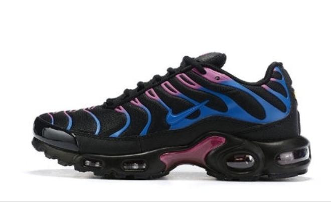 les baskets Nike TN Air Max Plus Femme sont un témoignage de l'engagement de Nike à combiner style et innovation. Exceptionnel 