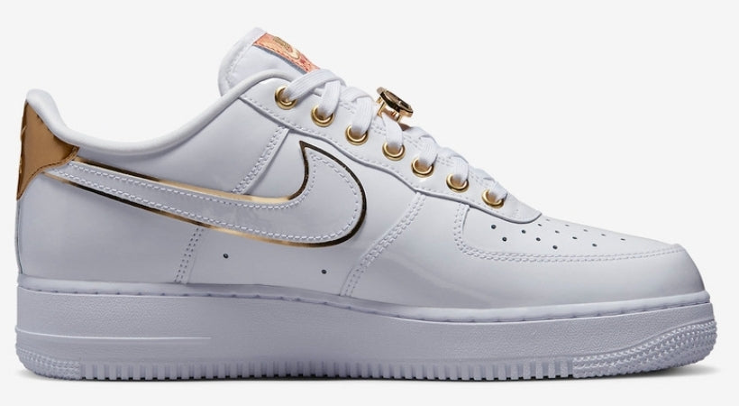 Les baskets Nike Air Force 1 combinent style et performance, offrant une expérience exceptionnelle.pas cher. Le moins cher.