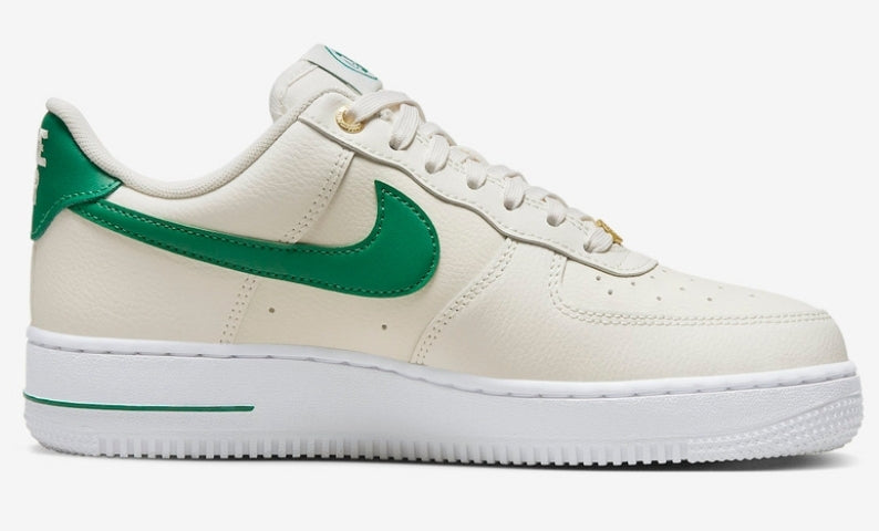 Les baskets Nike Air Force 1 combinent style et performance, offrant une expérience exceptionnelle.pas cher. Le moins cher.