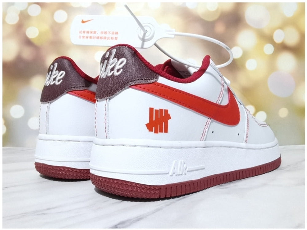 Les baskets Nike Air Force 1 combinent style et performance, offrant une expérience exceptionnelle.pas cher. Le moins cher.