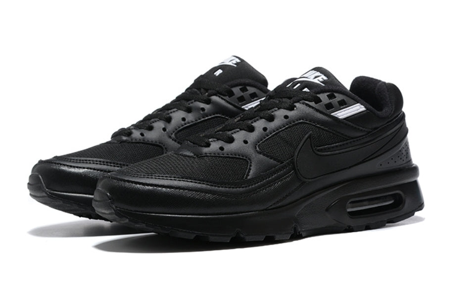 Les baskets Nike Air Max BW allient un style intemporel à un confort inégalé. Leur design classique  de haute qualité .pas Cher. le moins cher.