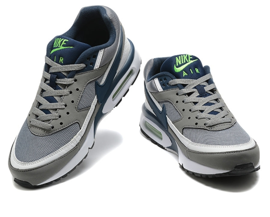 Les baskets Nike Air Max BW allient un style intemporel à un confort inégalé. Leur design classique  de haute qualité .pas Cher. le moins cher.