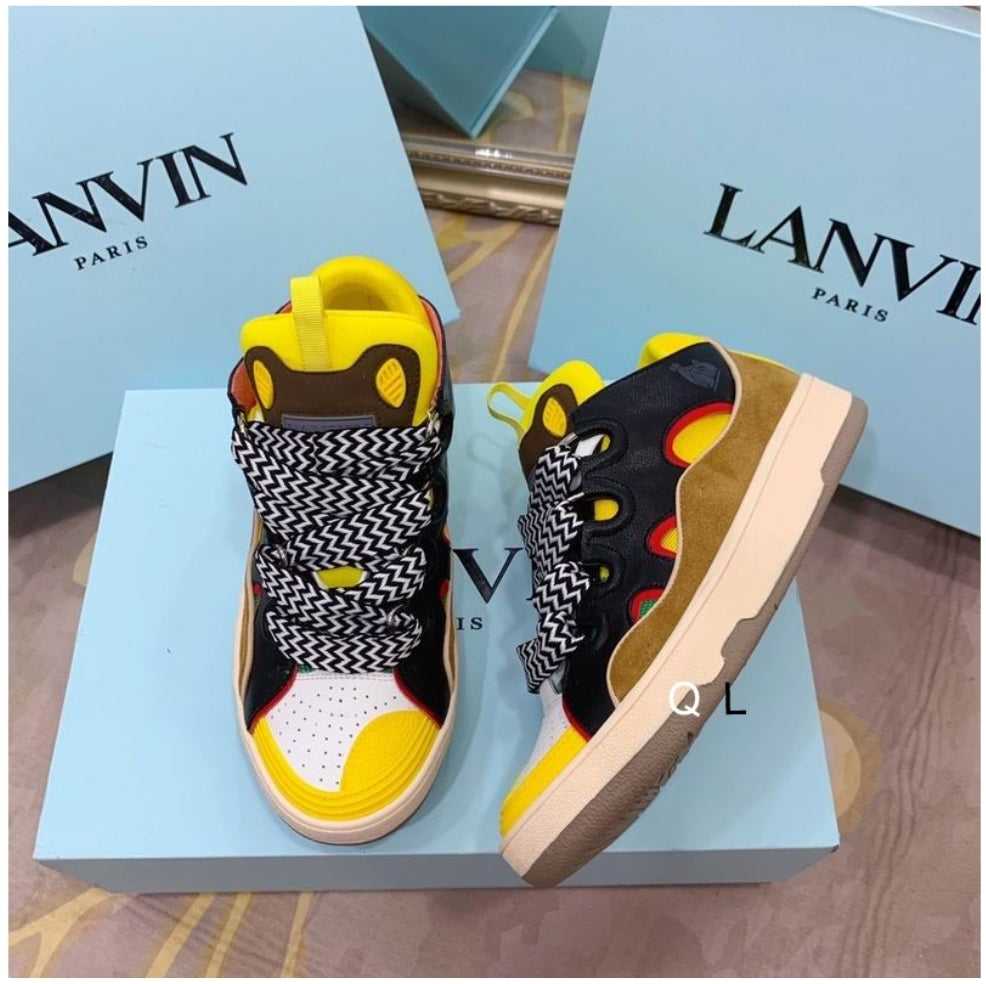 Les baskets sneakers Lanvin incarnent un style emblématique et un luxe français.

leur design élégant. Pas cher. Le moins cher.