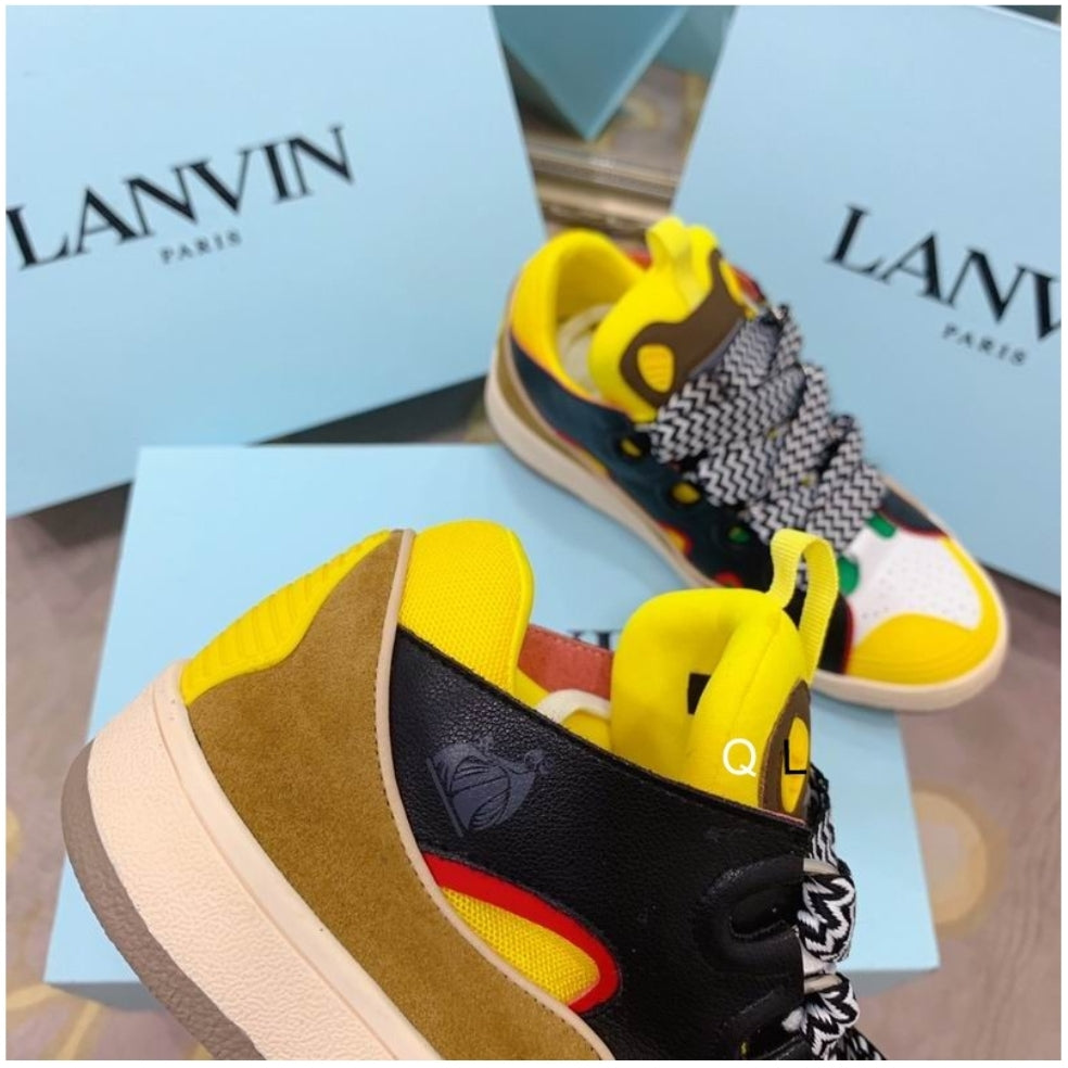 Les baskets sneakers Lanvin incarnent un style emblématique et un luxe français.

leur design élégant. Pas cher. Le moins cher.