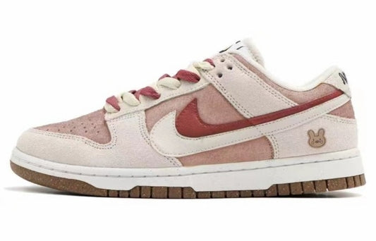 Les baskets Nike SB Dunk allient un style emblématique. design légendaire Pas cher.le moins cher .rétro incontournable exceptionnelle 