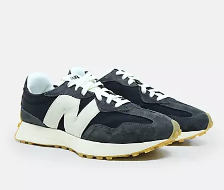 Les baskets New Balance allient style et confort. Leur design classique et leurs matériaux de haute qualité en font un choix idéal pour les amateurs de sneakers.pas cher. Le moins cher.