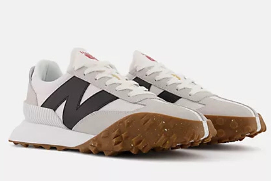 Les baskets New Balance allient style et confort. Leur design classique et leurs matériaux de haute qualité en font un choix idéal pour les amateurs de sneakers.pas cher. Le moins cher.