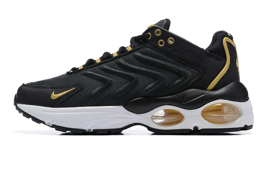 Baskets Nike Air Max Tailwind 1 offrent un style emblématique et une performance exceptionnelle.

 

 leur design moderne.pas cher.le moins cher.